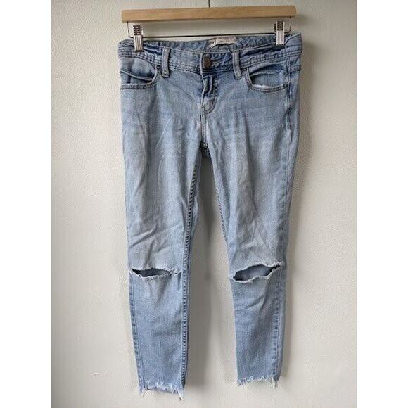 Free People Sz 26 Skinny Jeans Blue Washed Distressed Frayed Hem Pockets Stretch - Picture 2 of 6